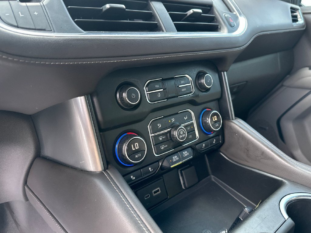 Used 2021 Chevrolet Tahoe LT w/ LT Signature Package RWD image 16