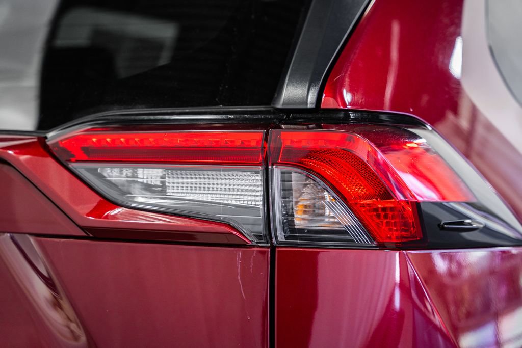 Used 2024 Toyota RAV4 LE image 6