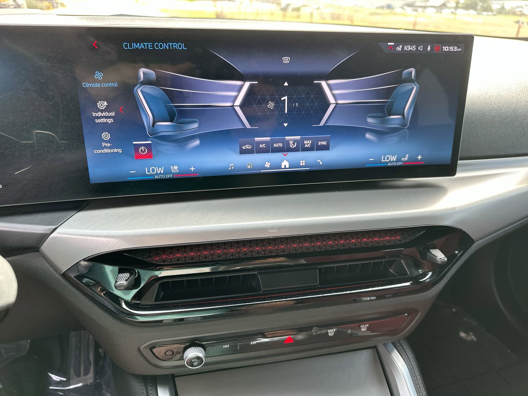Used 2025 BMW M240i xDrive Coupe w/ Premium Package AWD/4WD image 19