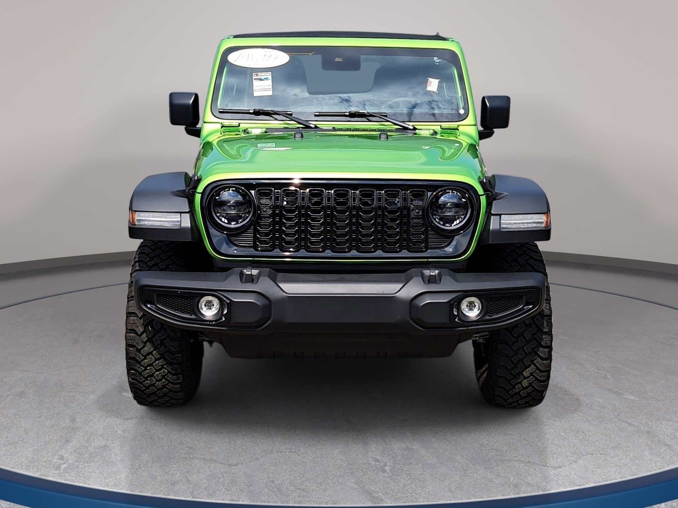 Used 2025 Jeep Wrangler Willys image 2