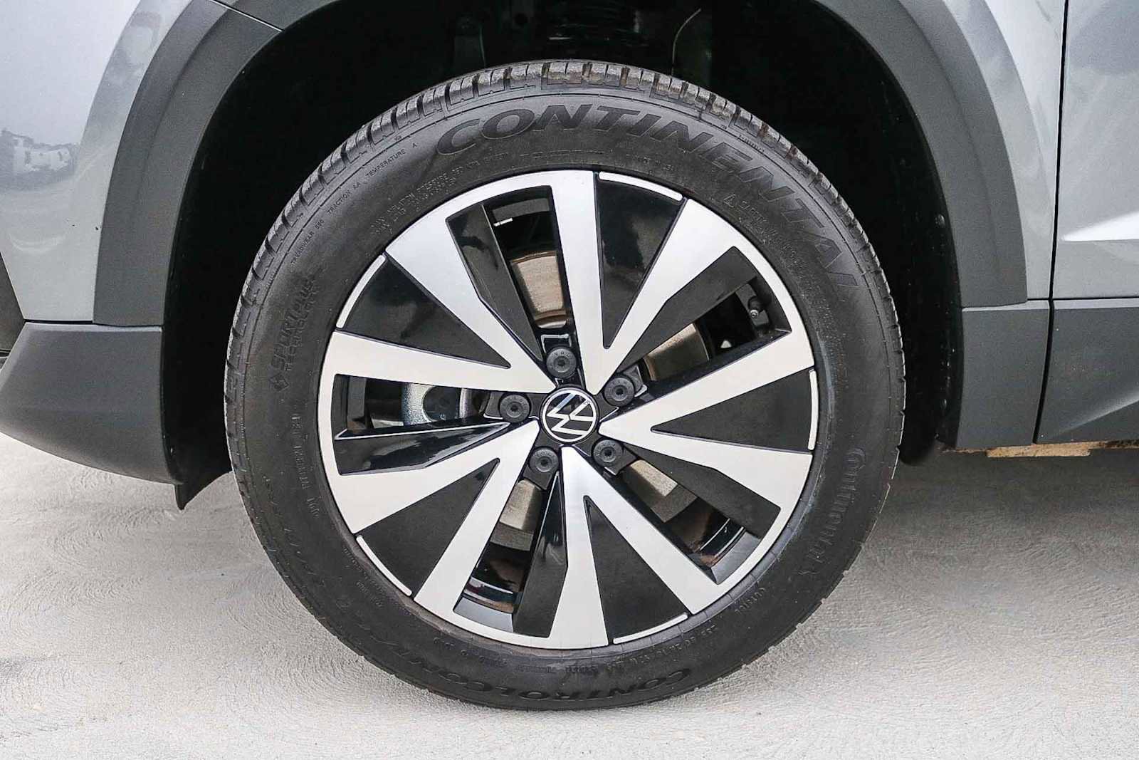 Used 2022 Volkswagen Taos SE image 11