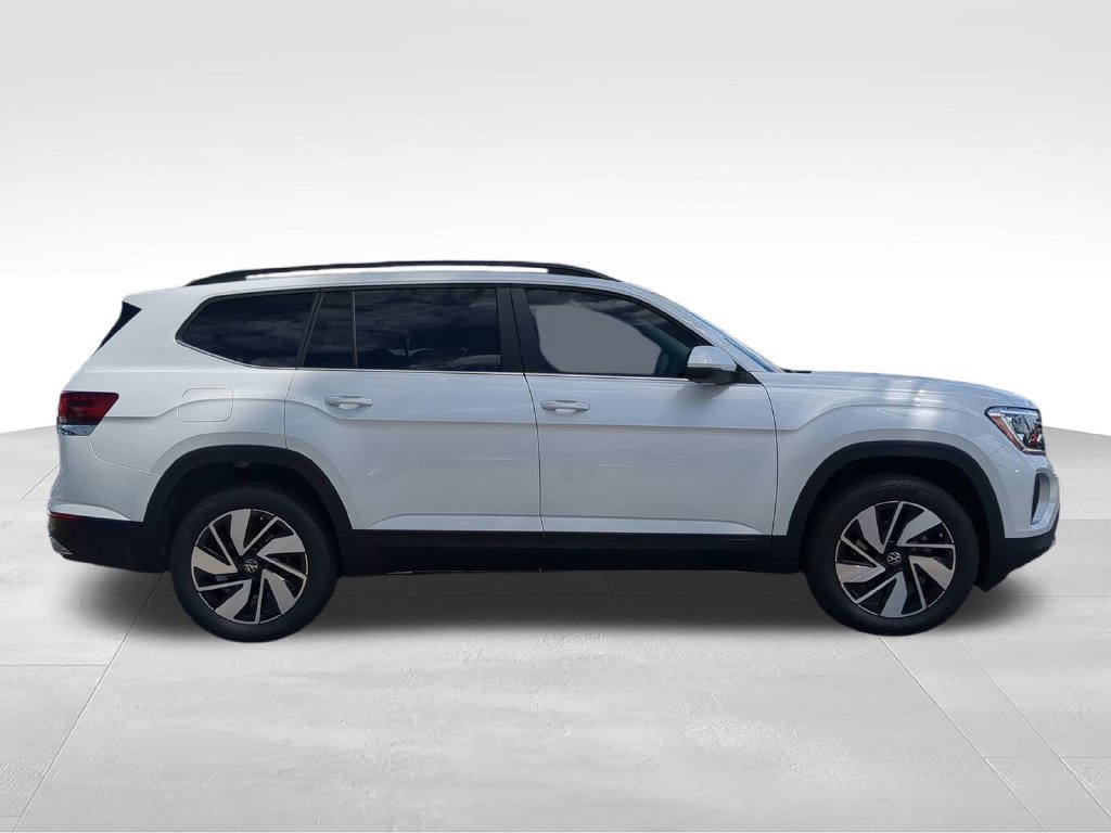 New 2026 Volkswagen Atlas SE FWD image 3