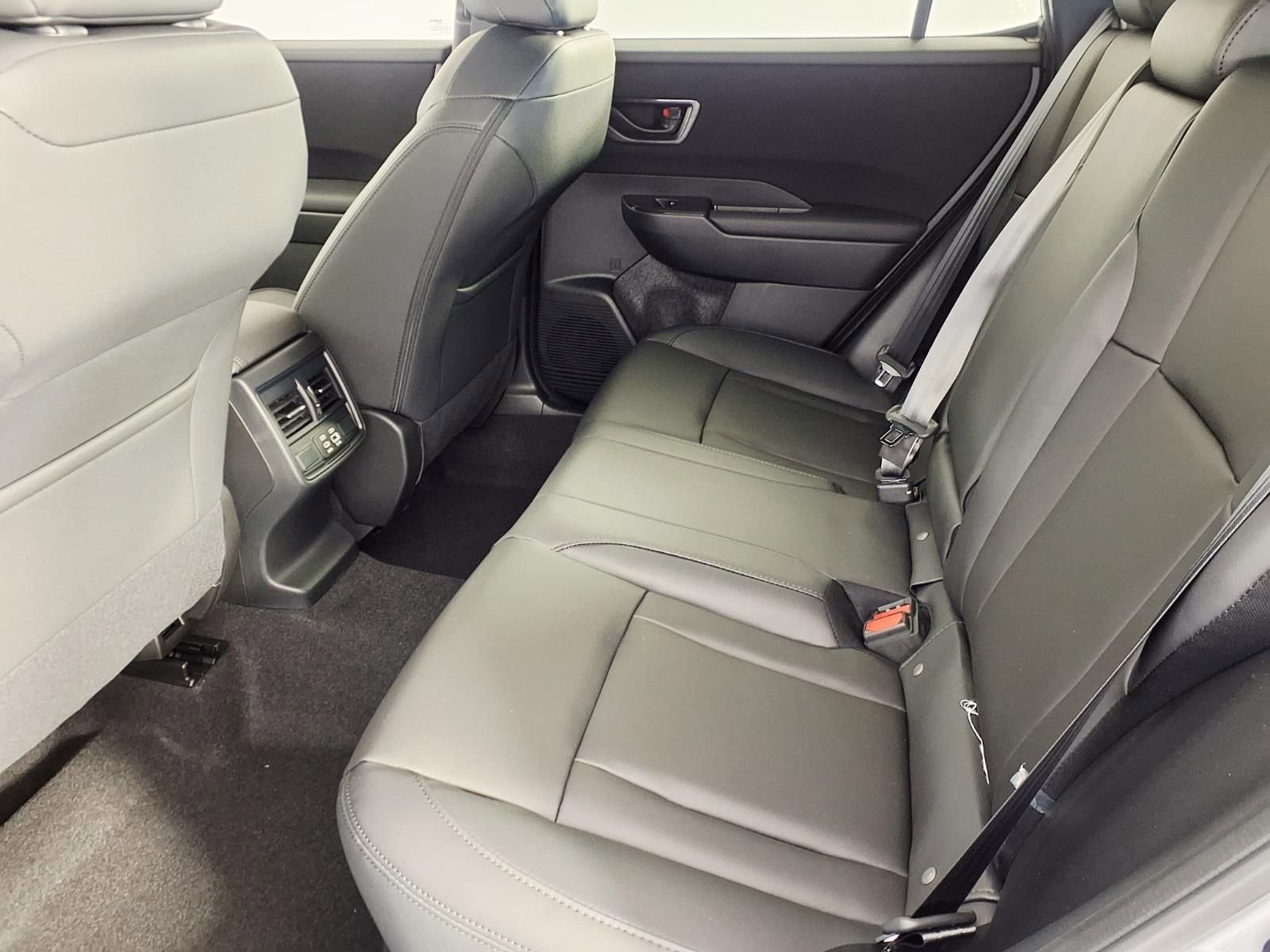 Used 2026 Subaru Outback Premium image 5