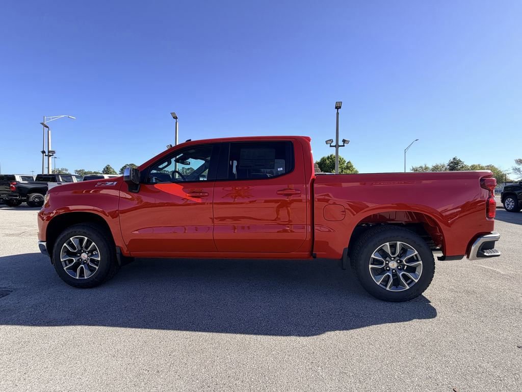 New 2026 Chevrolet Silverado 1500 LT w/ Z71 Off-Road Package AWD/4WD image 7