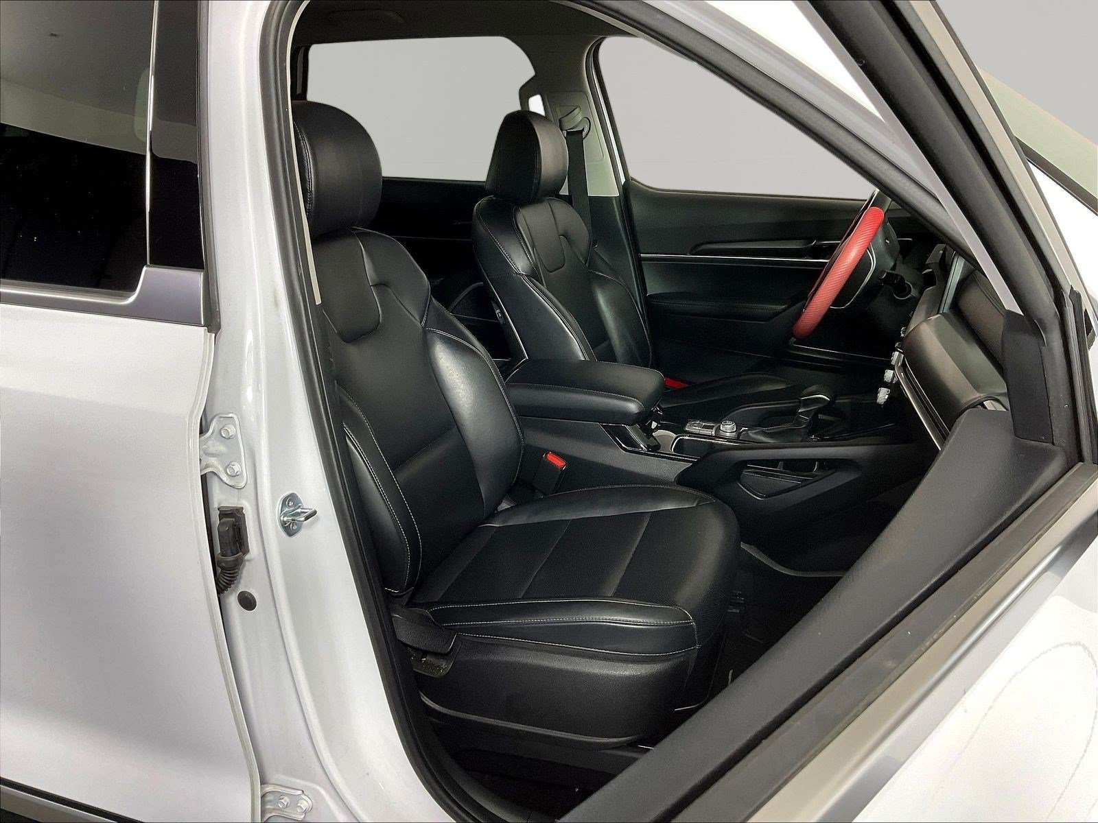 Certified 2024 Kia Telluride LX FWD image 29