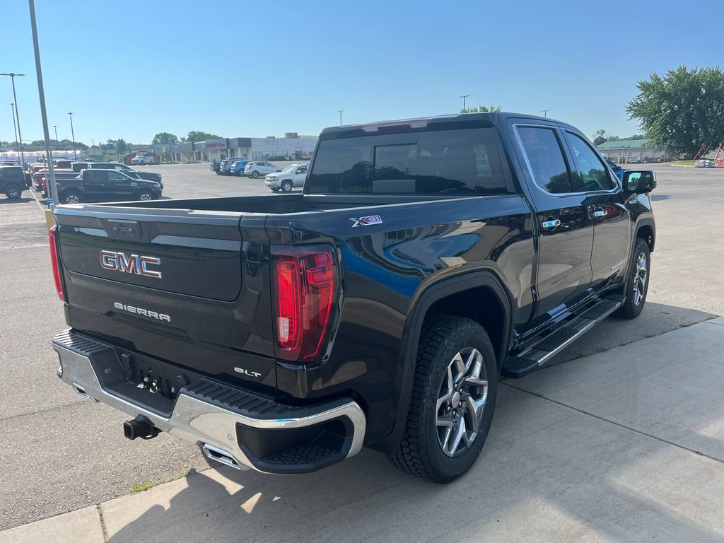 New 2026 GMC Sierra 1500 SLT w/ SLT Premium Plus Package AWD/4WD image 5