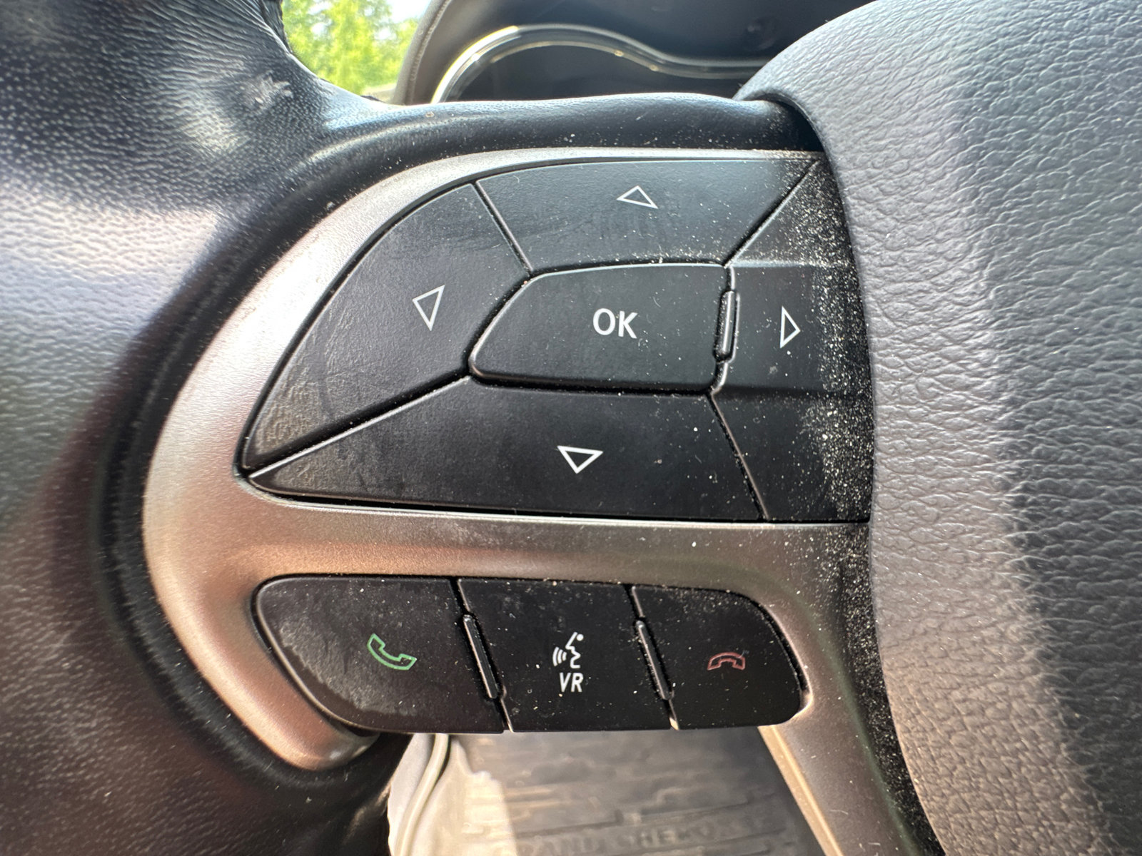 Used 2021 Jeep Grand Cherokee High Altitude AWD/4WD image 32