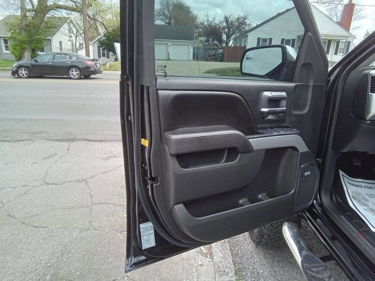 Used 2017 Chevrolet Silverado 1500 LTZ Z71 w/ LTZ Plus Package image 16