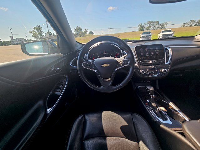 Used 2024 Chevrolet Malibu LT FWD image 13