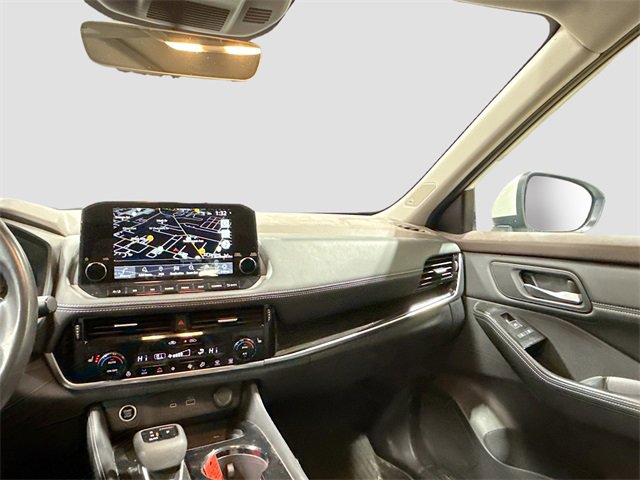 Used 2022 Nissan Rogue SL w/ SL Premium Package image 27