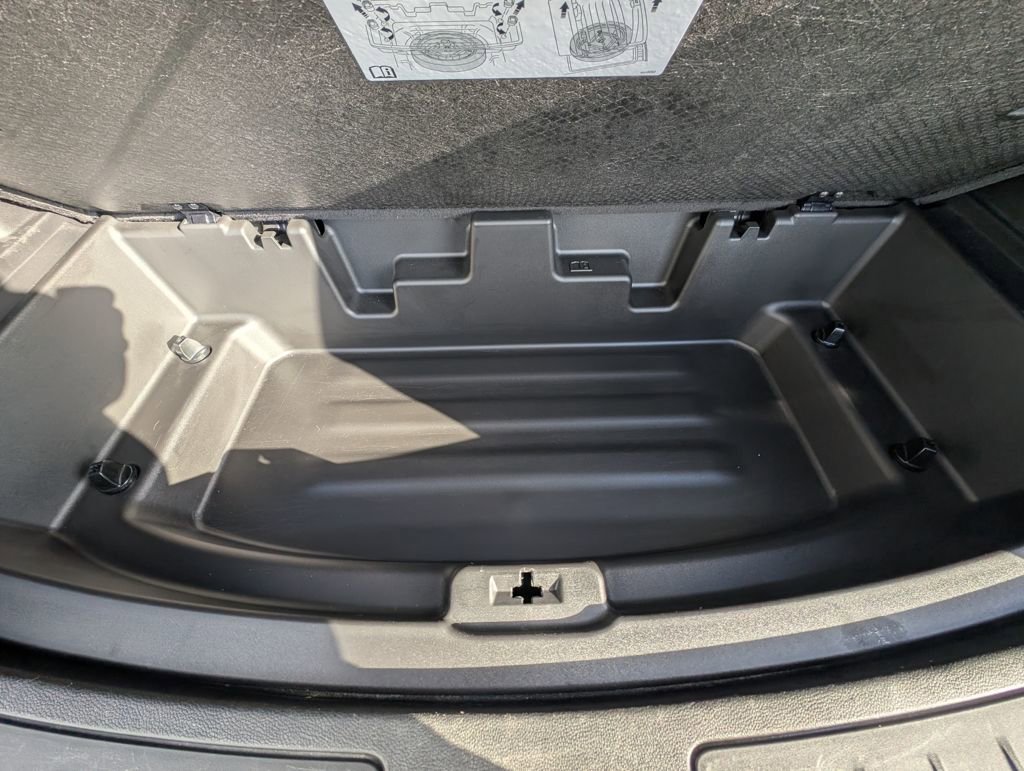 Used 2021 Buick Enclave Essence w/ Sound and Sites Package image 43