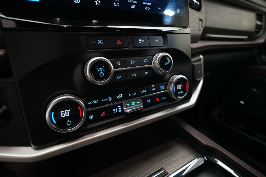Used 2024 Ford Expedition Limited image 21