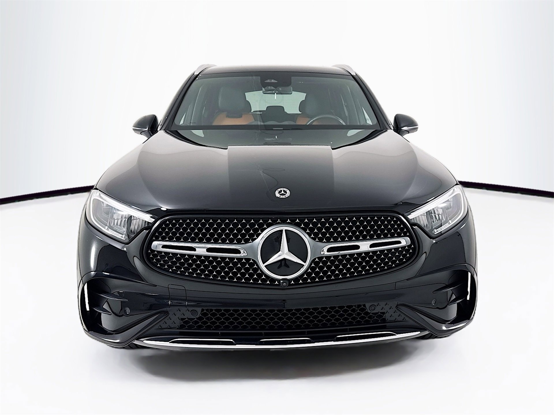 Certified 2024 Mercedes-Benz GLC 300 image 2