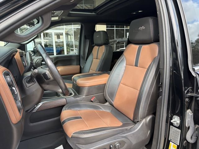 Used 2021 Chevrolet Silverado 2500 High Country w/ Z71 Off-Road Package image 9