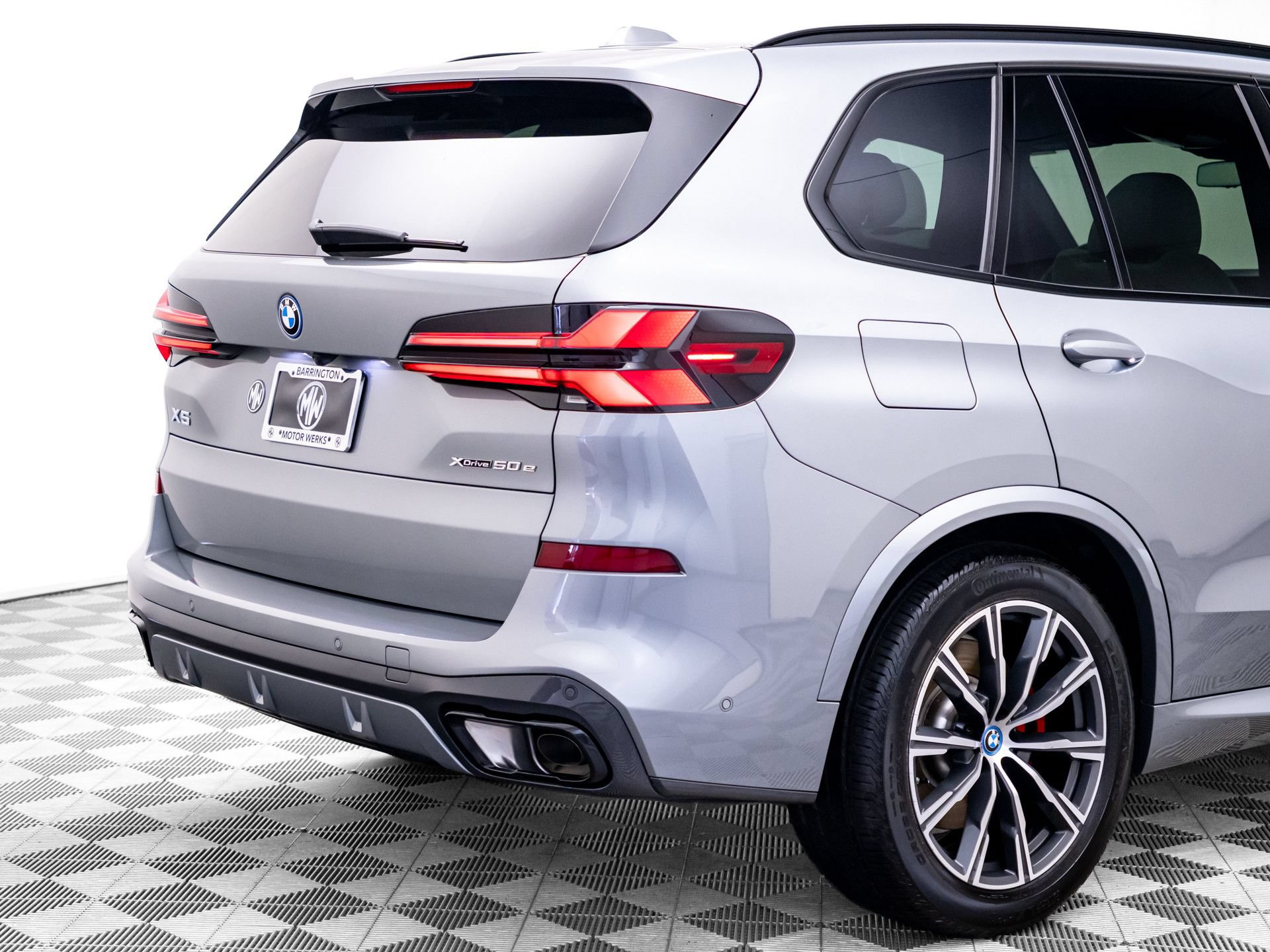 Used 2025 BMW X5 xDrive50e w/ Executive Package AWD/4WD image 35