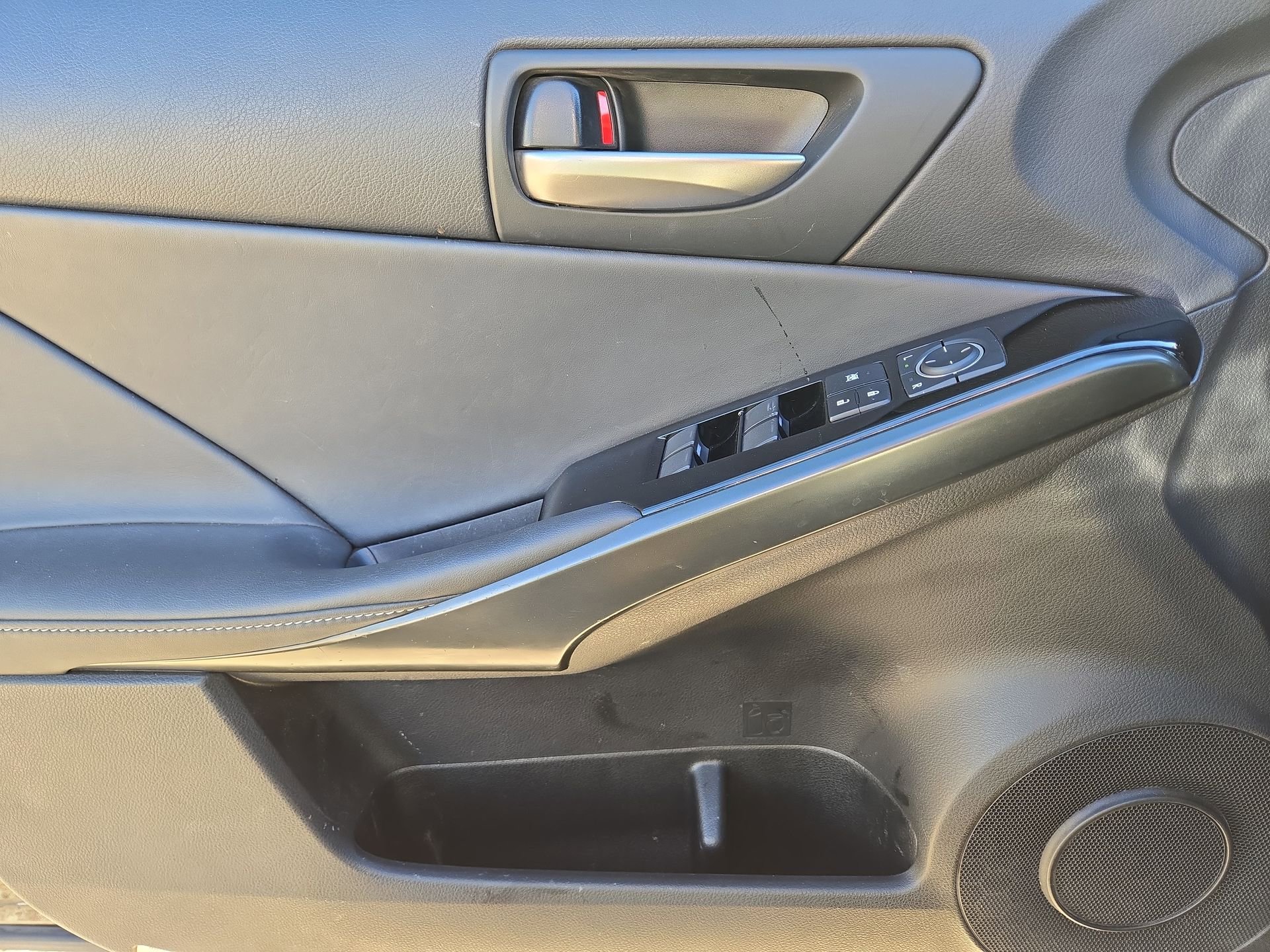 Used 2024 Lexus IS 350 F Sport w/ Accessory Package RWD image 15