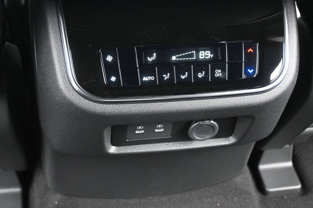New 2026 Nissan Armada SL w/ Captain's Chari Seat Package AWD/4WD image 15