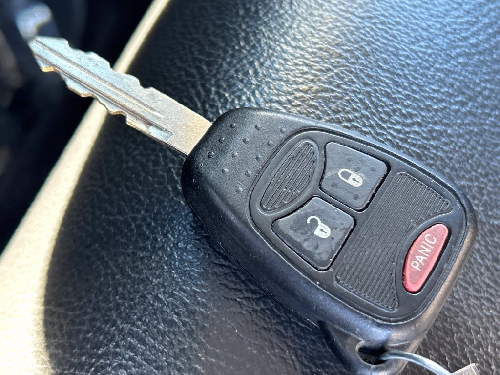 Used 2017 Jeep Compass Latitude AWD/4WD image 29