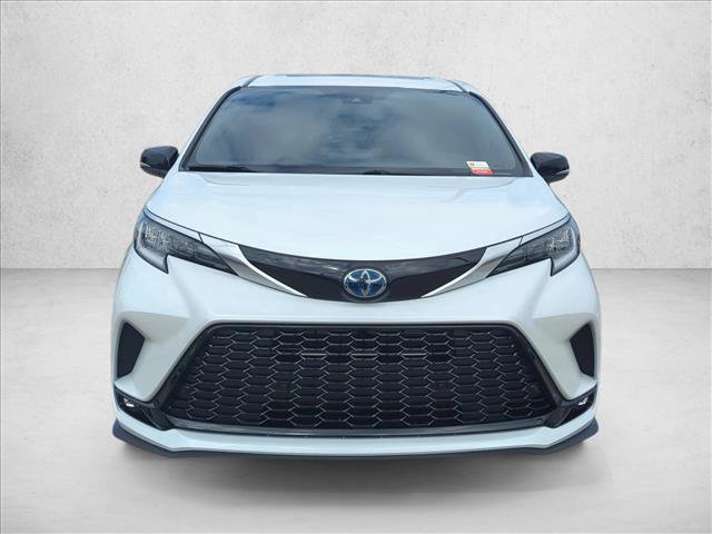 Certified 2023 Toyota Sienna XSE AWD/4WD image 2
