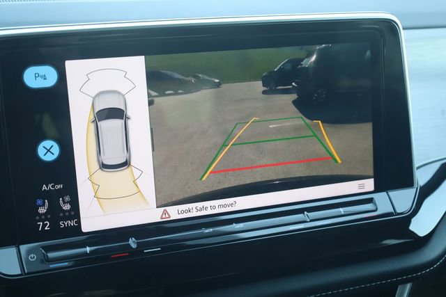 Used 2025 Volkswagen Atlas Cross Sport SE image 19