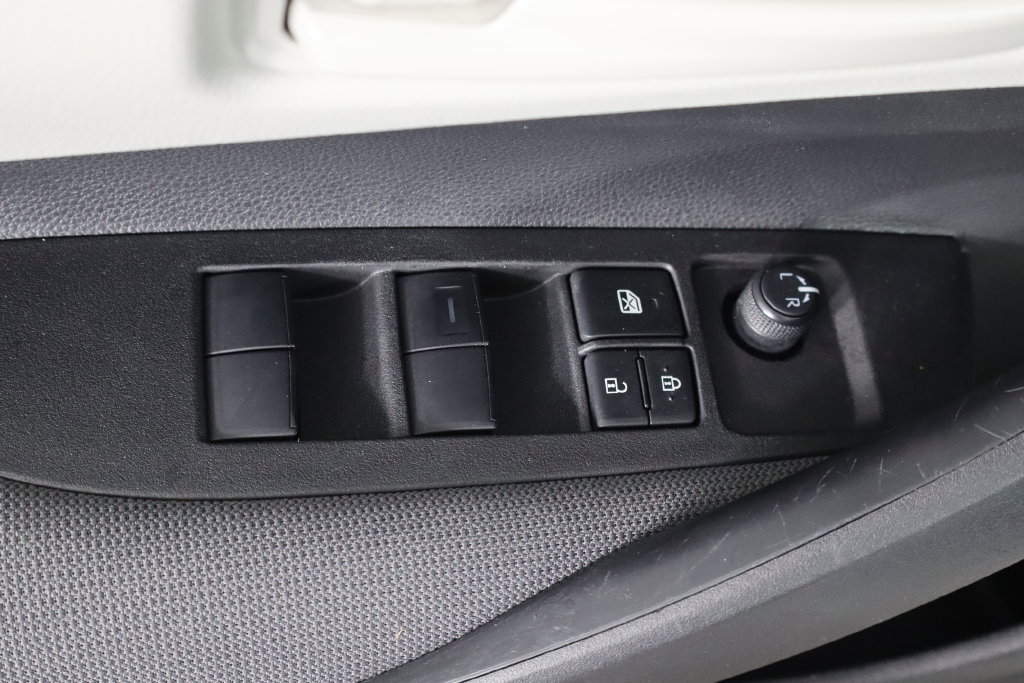 Used 2026 Toyota Corolla LE FWD image 20