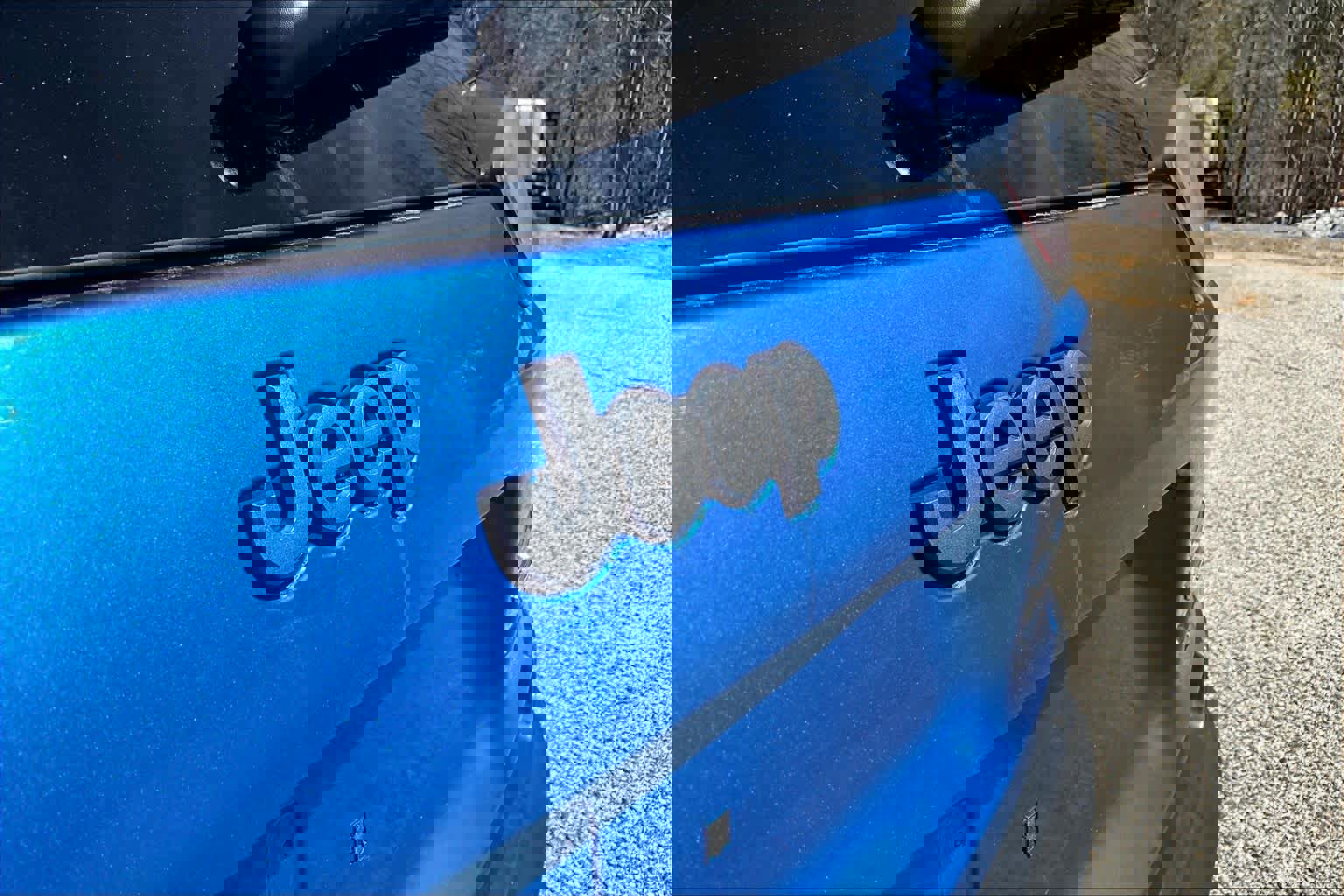 Used 2019 Jeep Cherokee Trailhawk AWD/4WD image 33