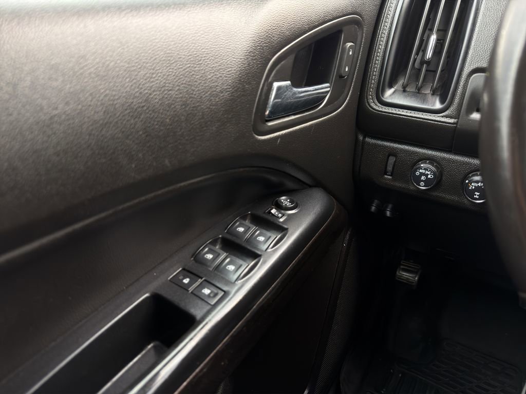 Used 2018 GMC Canyon SLE w/ SLE Convenience Package image 12