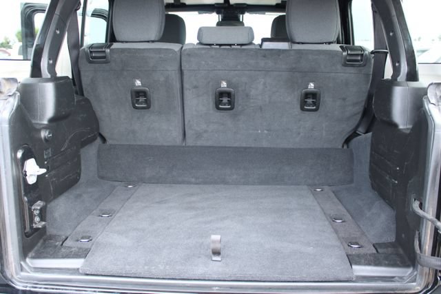 Used 2024 Jeep Wrangler Unlimited Sahara AWD/4WD image 41