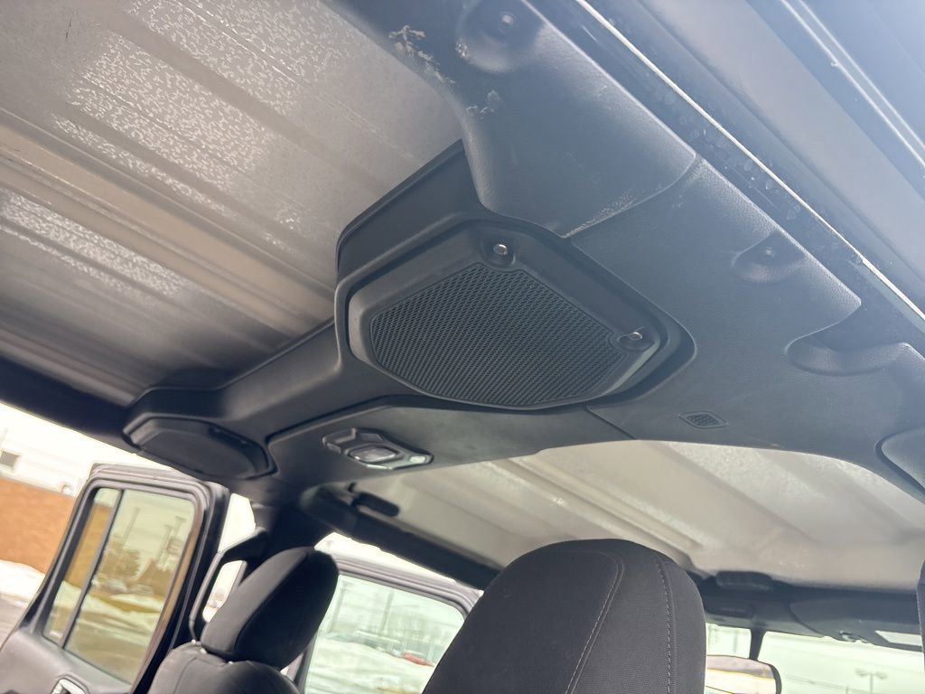 Used 2023 Jeep Gladiator Willys image 28