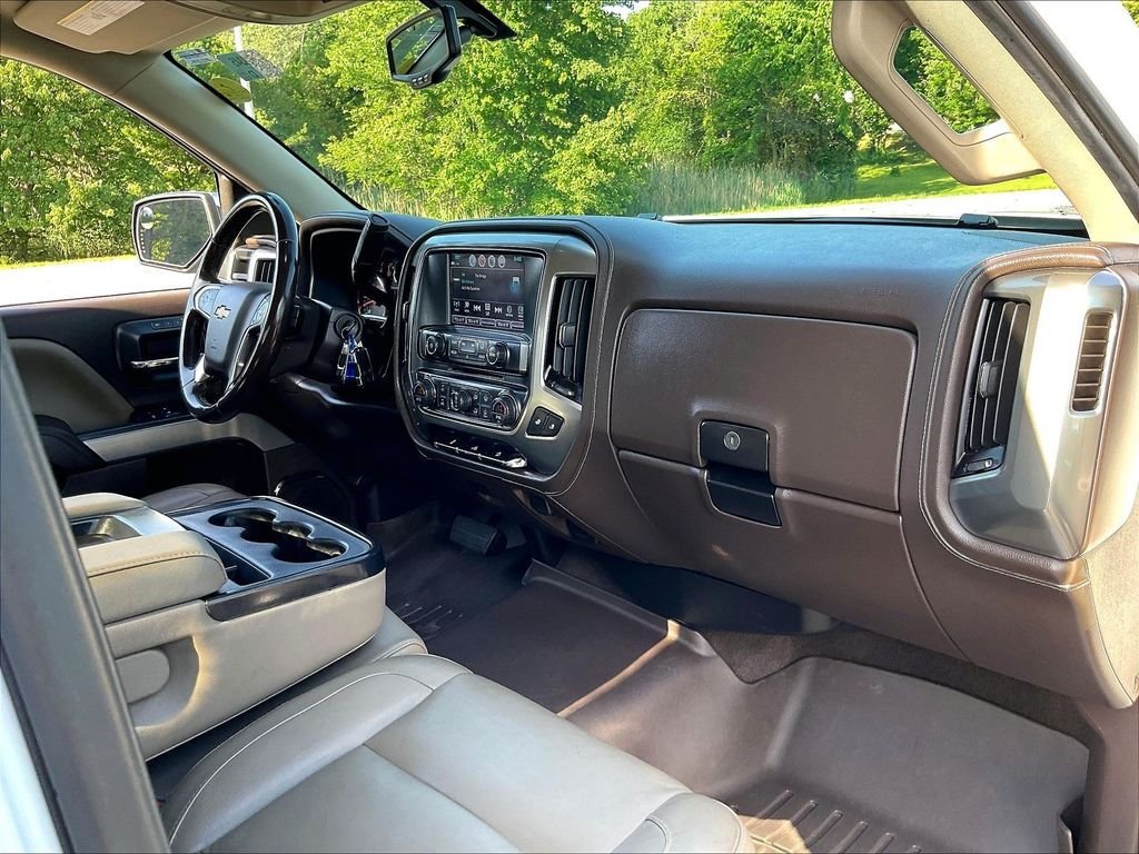 Used 2018 Chevrolet Silverado 1500 LTZ Z71 AWD/4WD image 14