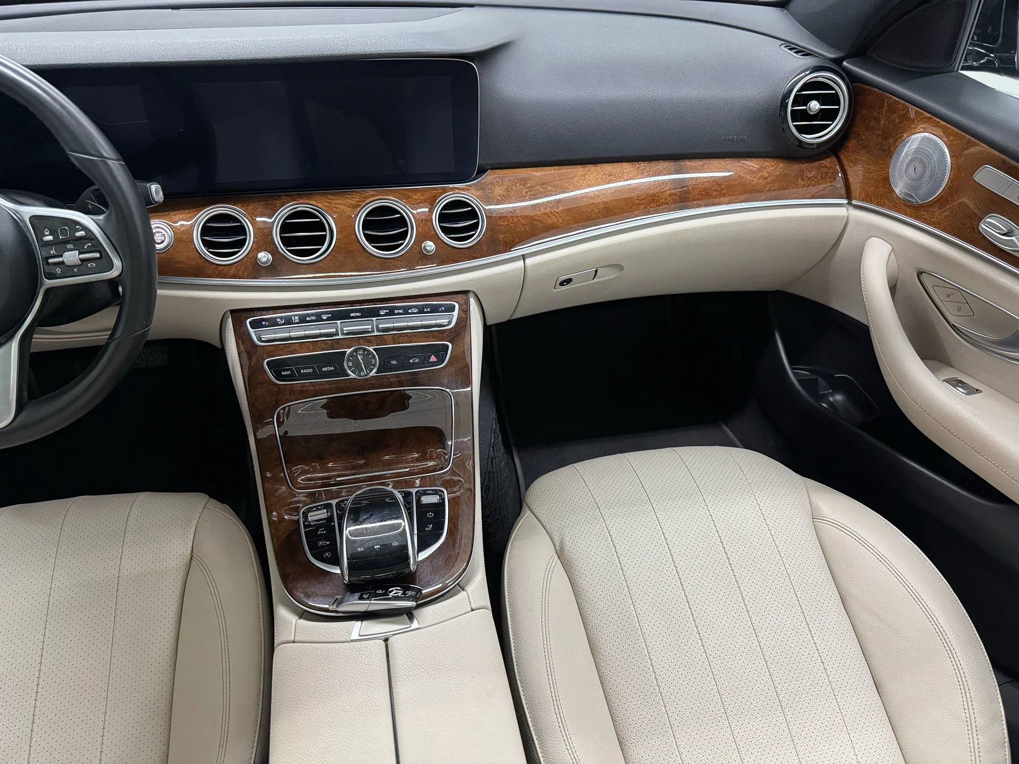 Used 2020 Mercedes-Benz E 450 4MATIC Wagon image 30