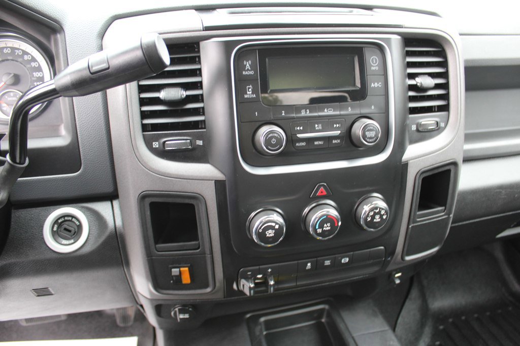 Used 2018 RAM 3500 Tradesman w/ Chrome Appearance Group AWD/4WD image 19