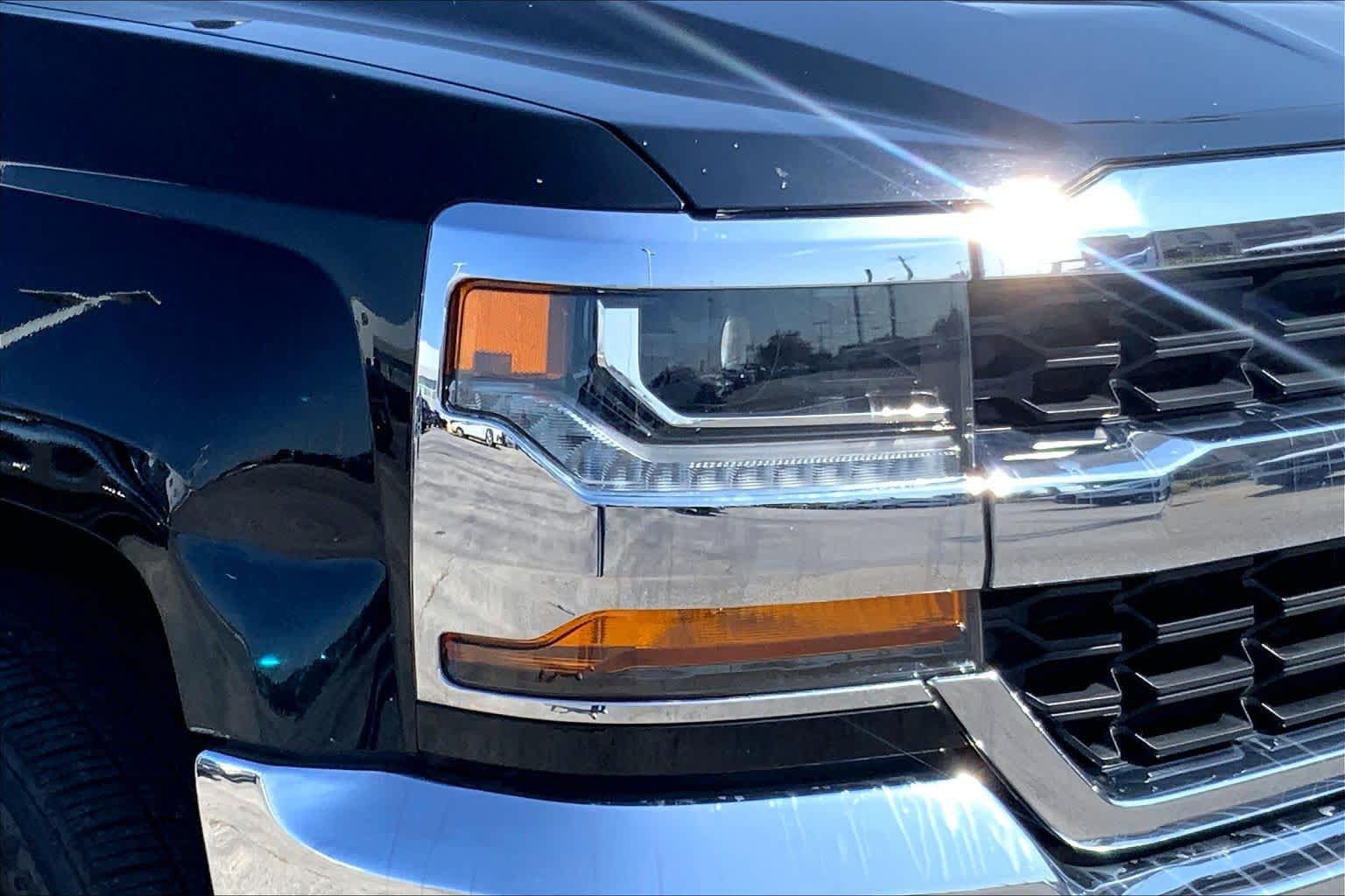 Used 2017 Chevrolet Silverado 1500 LT w/ Texas Edition RWD image 23