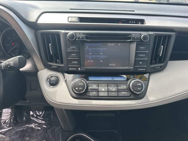Used 2018 Toyota RAV4 XLE image 20