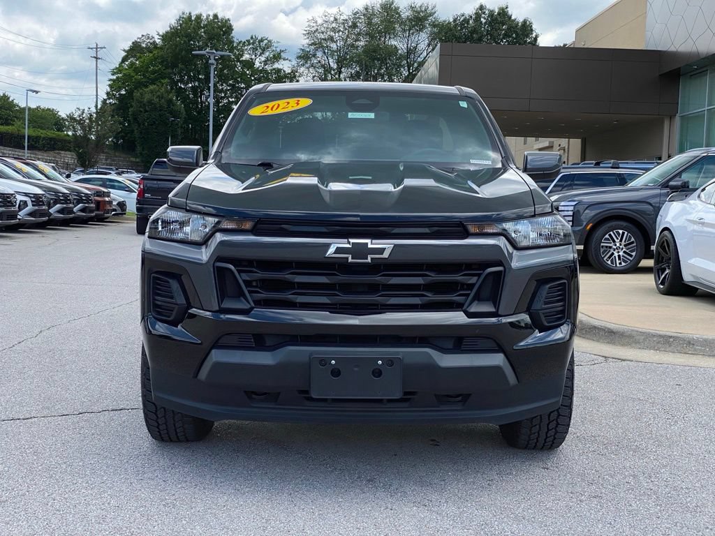 Used 2023 Chevrolet Colorado LT AWD/4WD image 2