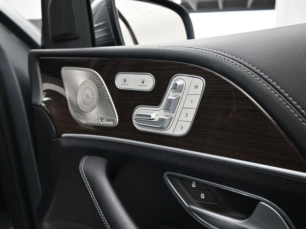 Used 2024 Mercedes-Benz GLE 450 4MATIC image 55