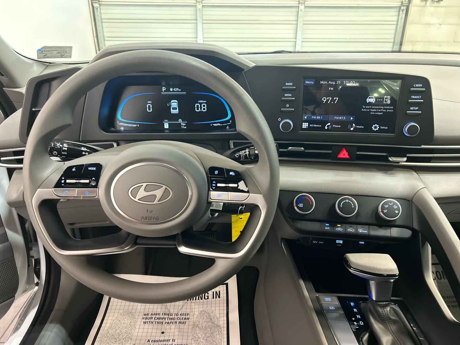New 2026 Hyundai Elantra SE FWD image 8