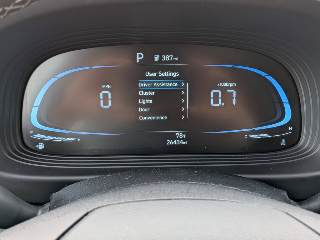 Used 2025 Hyundai Venue SEL FWD image 15