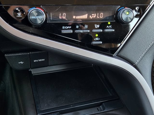 Used 2023 Toyota Camry SE FWD image 19