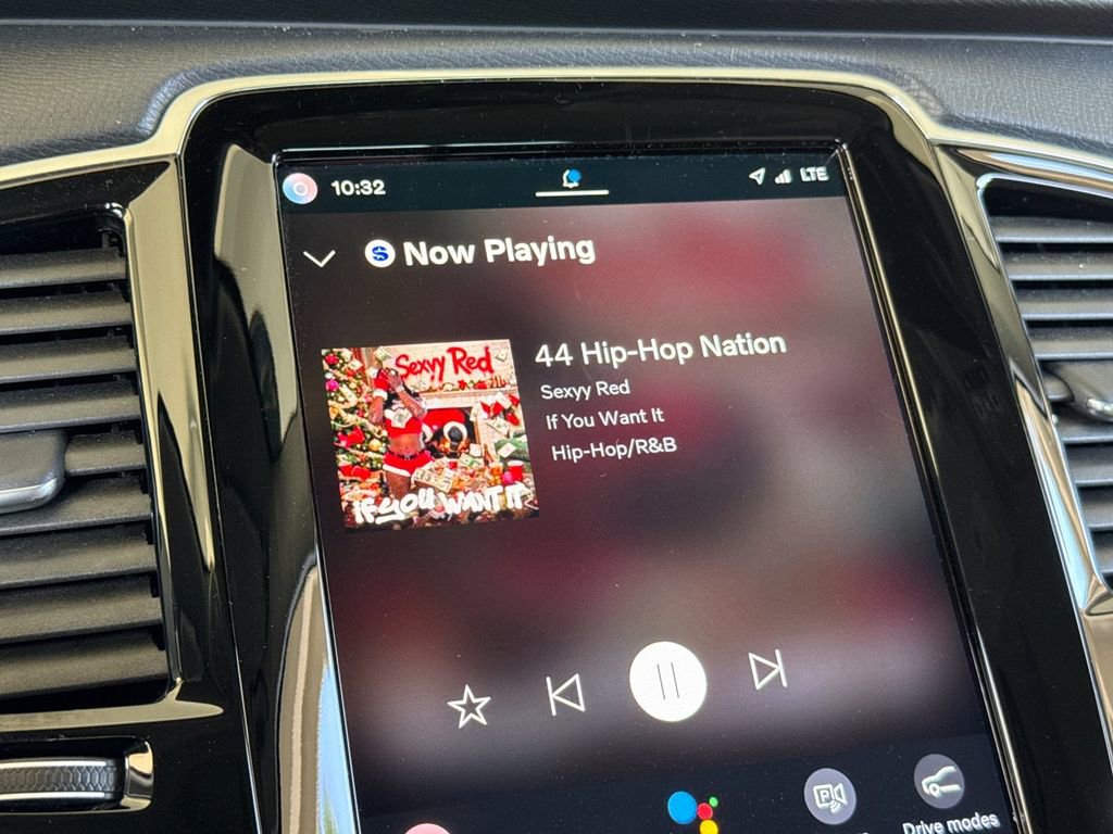 Certified 2023 Volvo XC90 T8 Plus w/ Protection Package Premier image 18