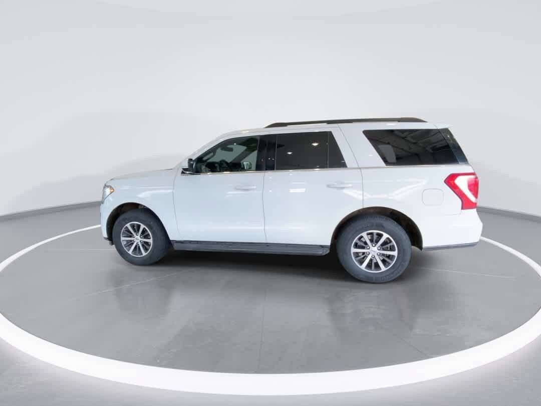 Used 2019 Ford Expedition XLT w/ Equipment Group 201A AWD/4WD image 5