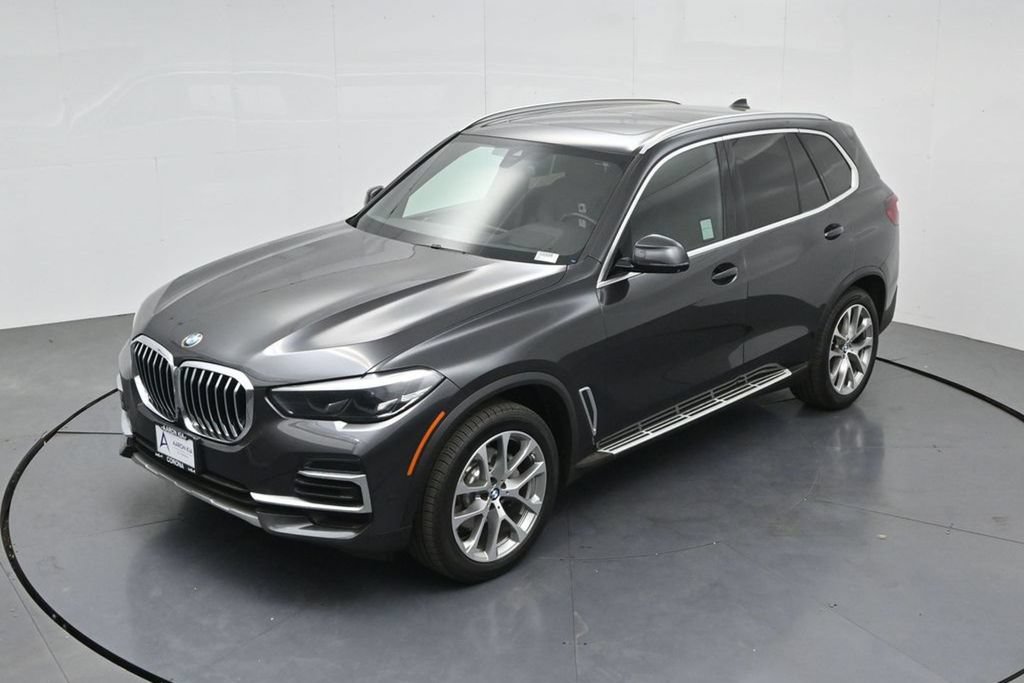 Used 2023 BMW X5 xDrive40i AWD/4WD image 44