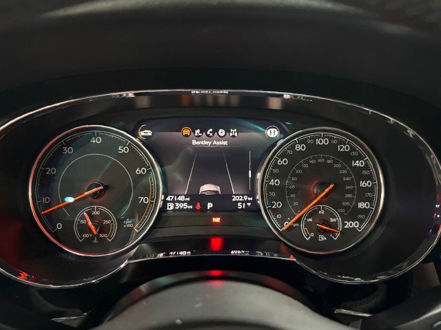 Used 2017 Bentley Bentayga image 75