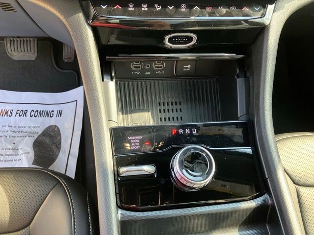 New 2026 Jeep Grand Cherokee Limited w/ Luxury Tech Group II AWD/4WD image 18