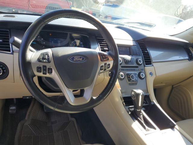 Used 2014 Ford Taurus SEL image 14