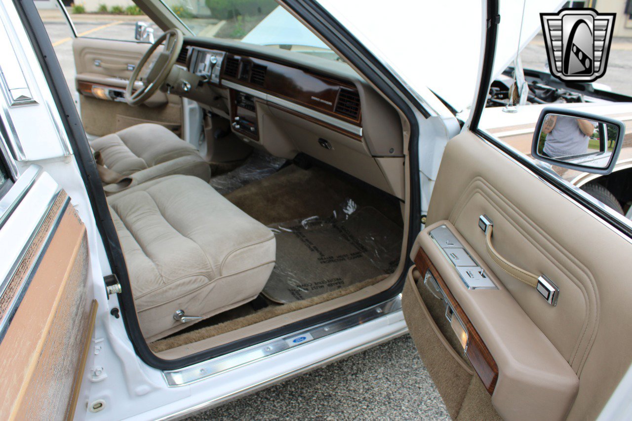 Used 1989 Mercury Grand Marquis Colony Park GS image 16