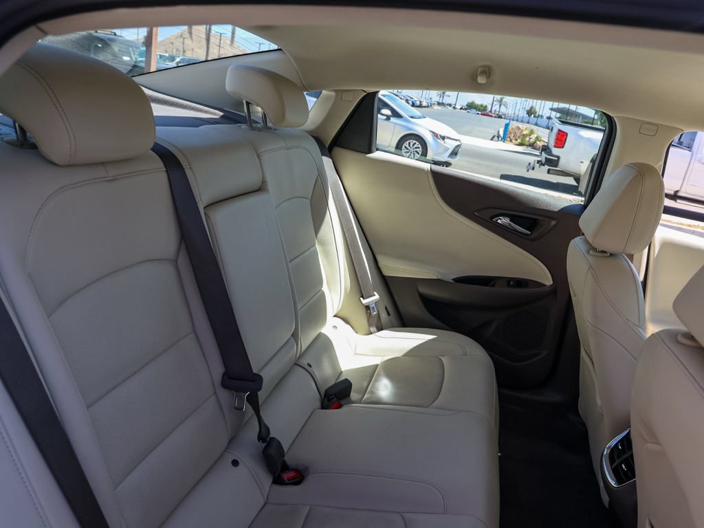 Used 2024 Chevrolet Malibu LT FWD image 17