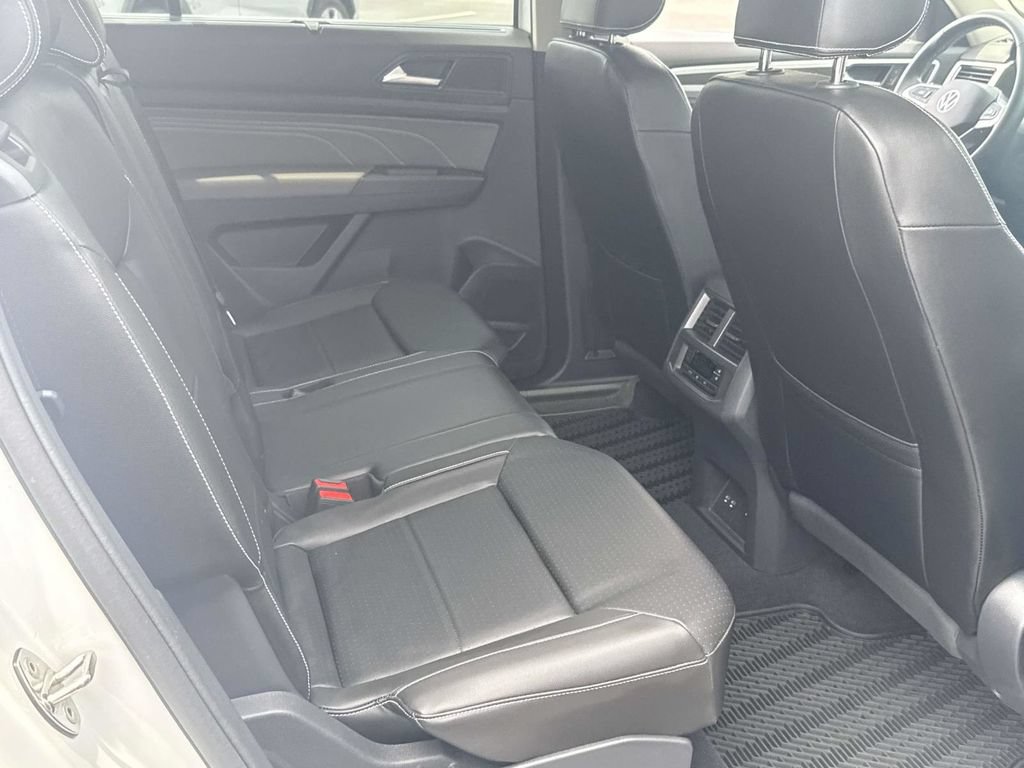 Used 2023 Volkswagen Atlas SE FWD image 32