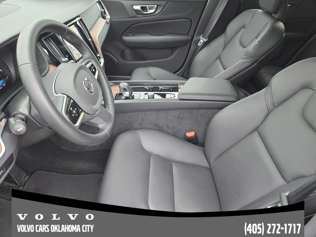 Certified 2025 Volvo V60 B5 Cross Country Plus AWD/4WD image 12