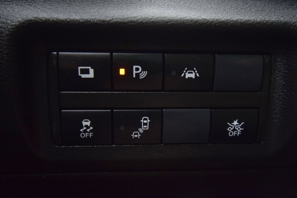 Used 2023 Nissan Kicks S FWD image 34